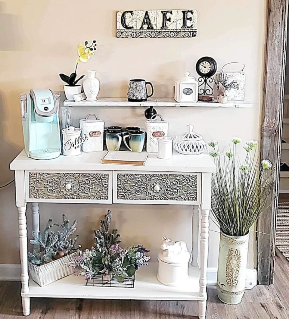 Complimentary coffee and tea cafe