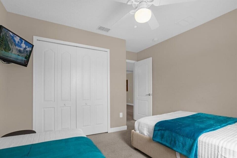 2964 Buccaneer Palm Road (29).jpg