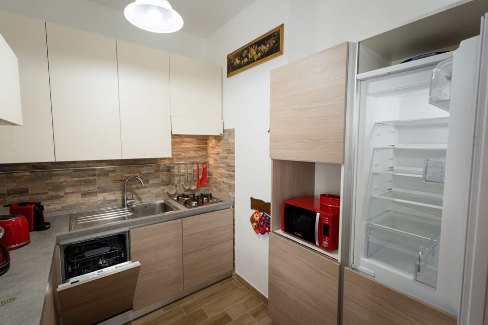 Comfort Studio | Private kitchen | Full-size fridge, microwave, stovetop, dishwasher