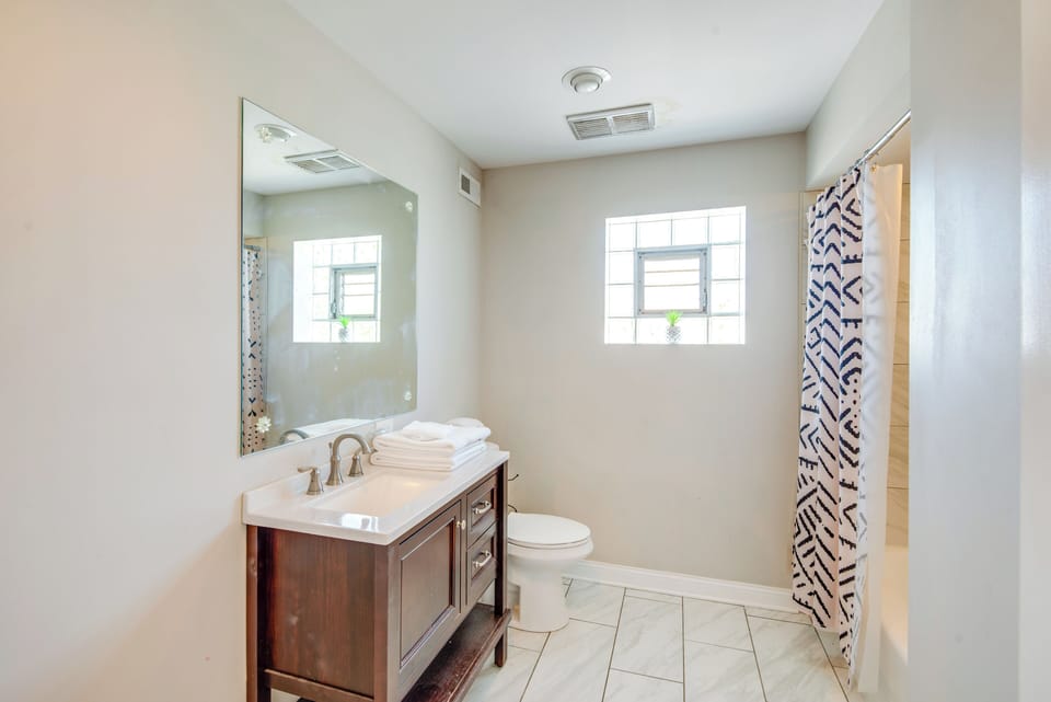 Full Bathroom
