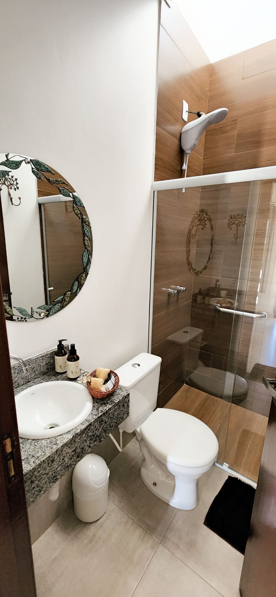 Basic Double or Twin Room | Bathroom | Shower, hair dryer, towels, soap