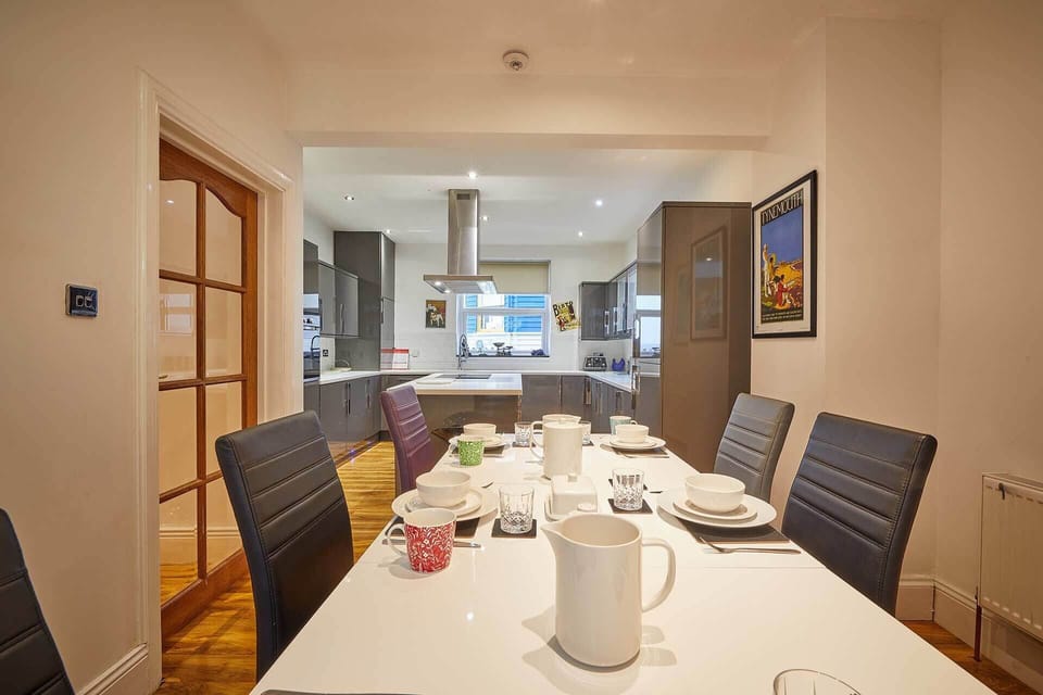 House | 5 bedrooms, Internet