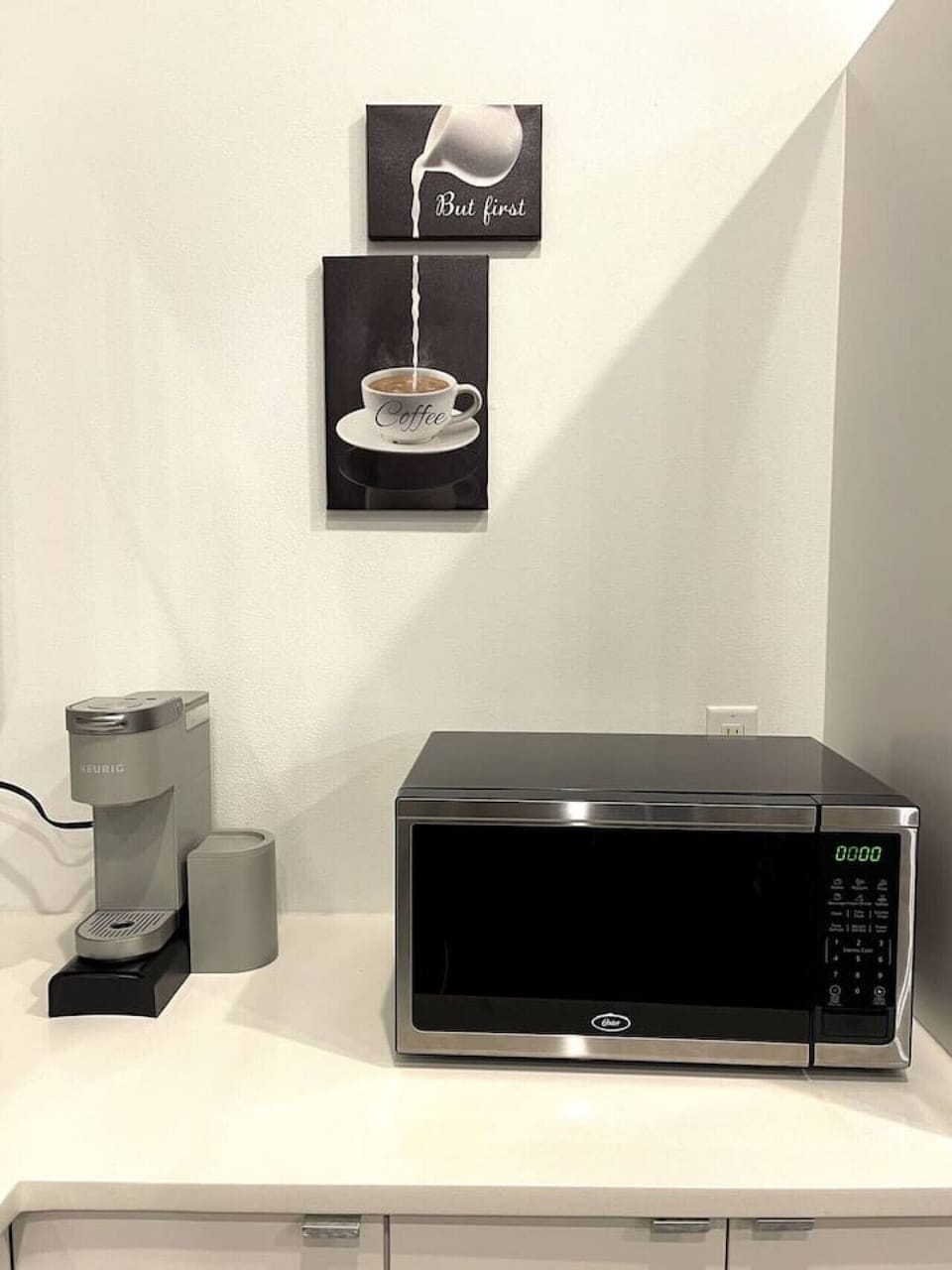 Convenient coffee & snack station