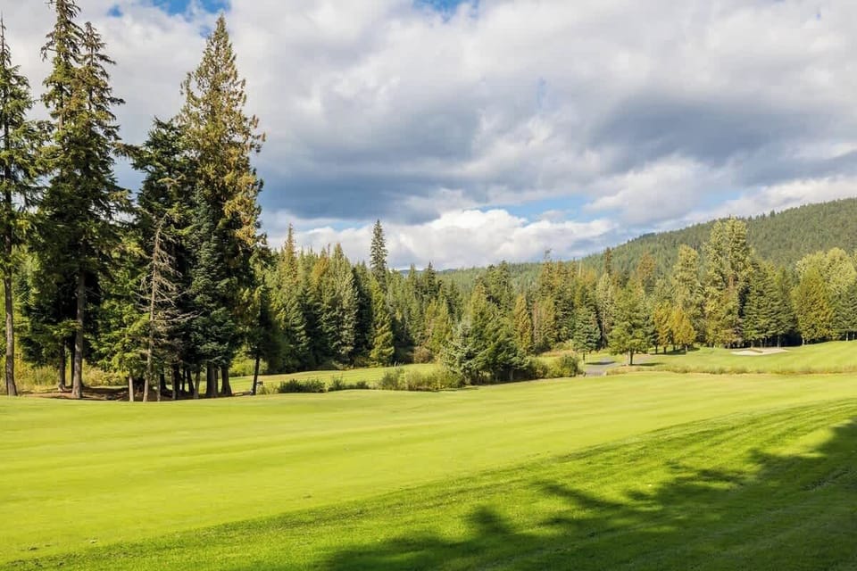 Golf Course Setting