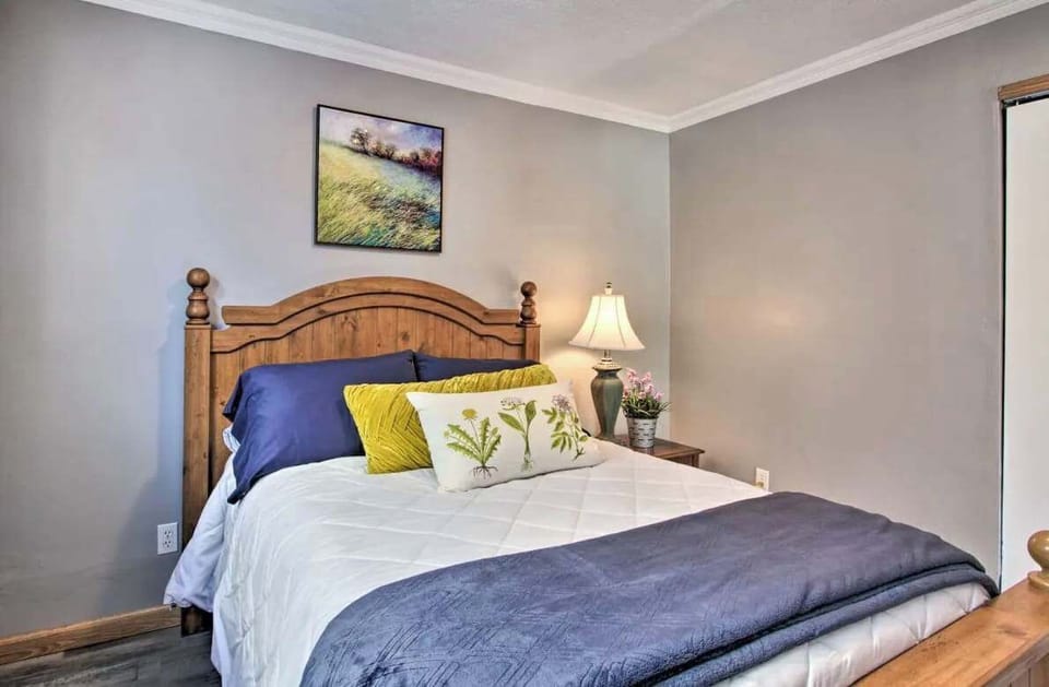Family Suite Full Bed