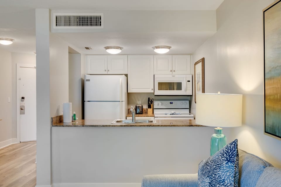 Fully equipped kitchen