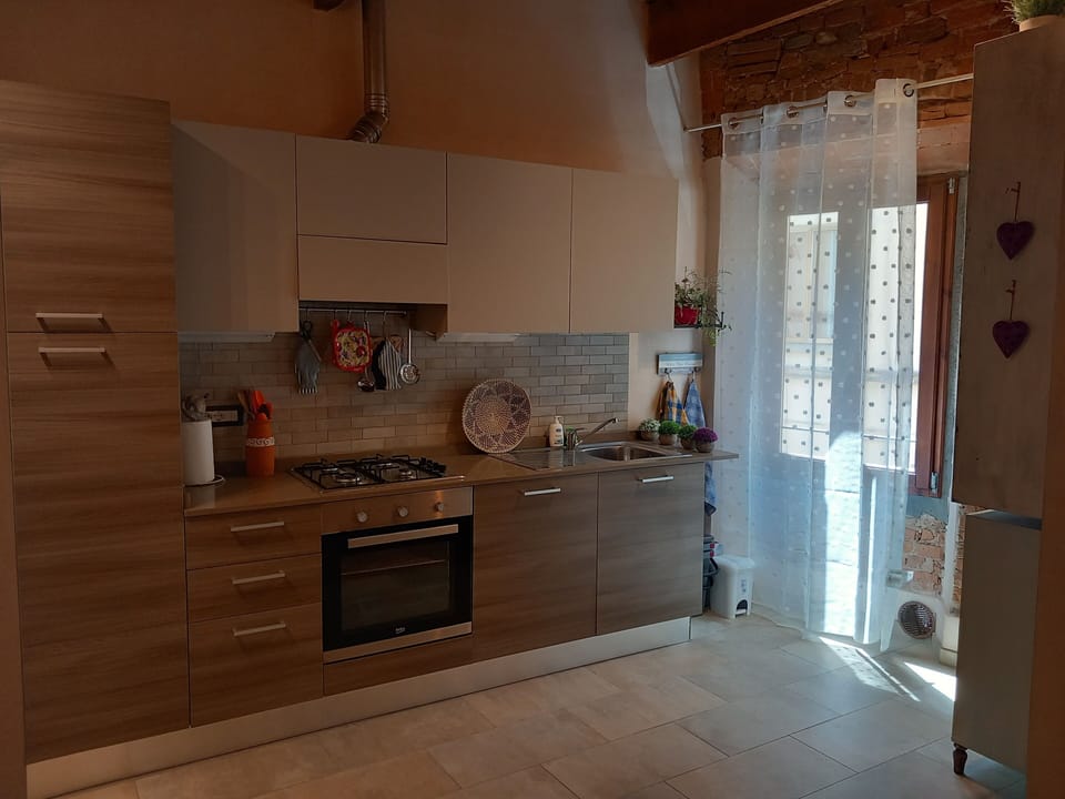 Apartment, 1 Bedroom, City View | Dining