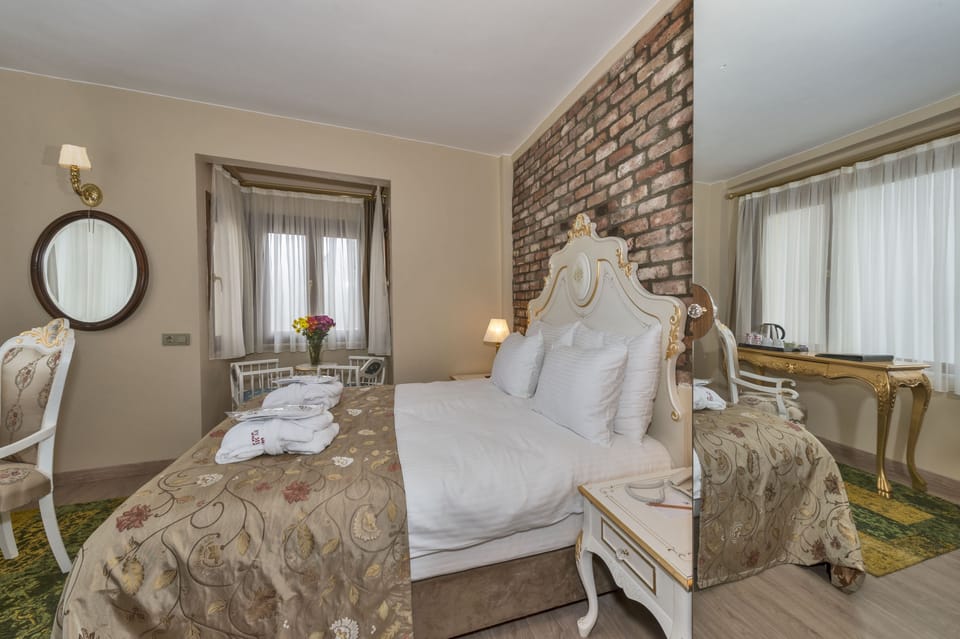 Free minibar, in-room safe, soundproofing, iron/ironing board