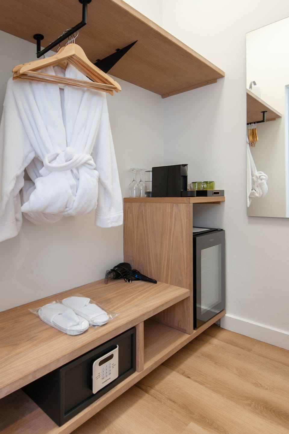 Junior Suite, 1 King Bed | Premium bedding, memory foam beds, minibar, in-room safe