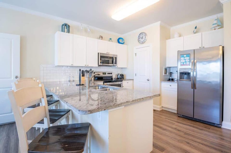 Kitchen with Counter Top Seating for 4