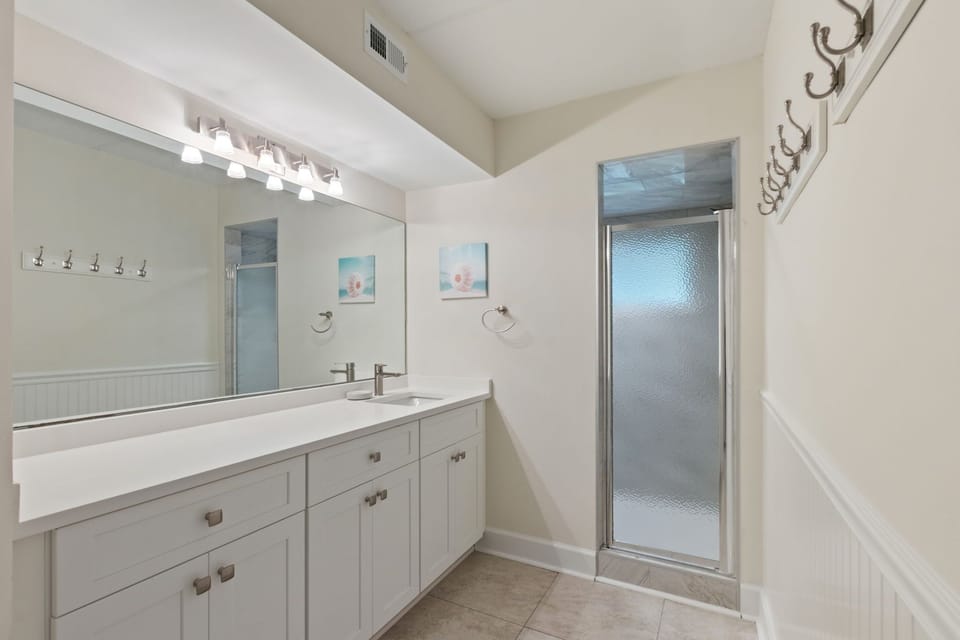 Master Bathroom with A Tiled Walk In Shower