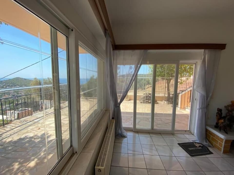 House, 3 Bedrooms, Balcony, Garden View | Interior