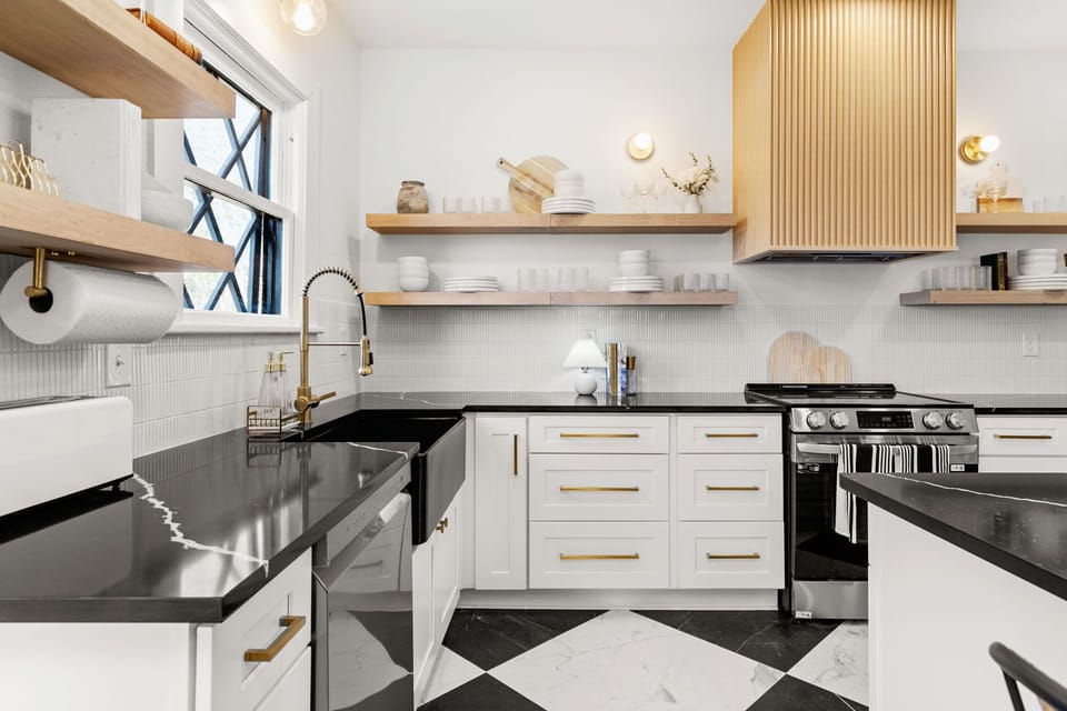 Main House | Downstairs | Kitchen