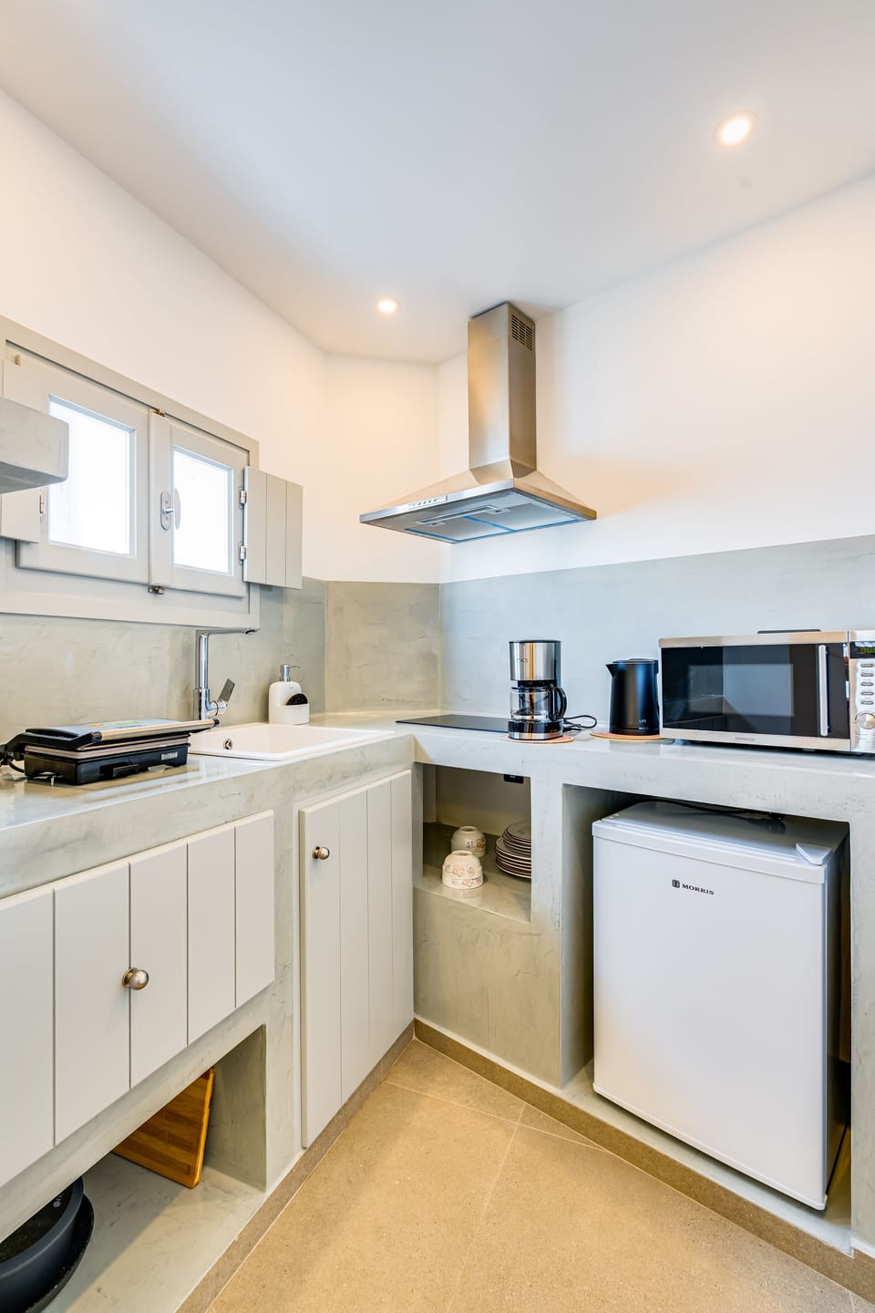 Fridge, microwave, espresso maker, electric kettle