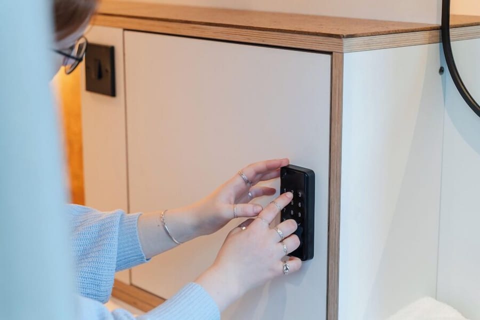 Deluxe Capsule in a 4 Bed Dormitory - Female only | In-room safe, blackout drapes, soundproofing, iron/ironing board