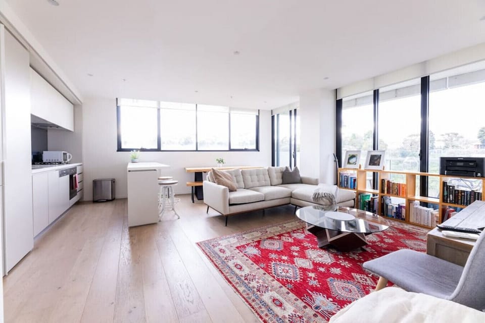 Easy entertaining with the living room, dining area, and kitchen. Perfect for families/friends to stay.