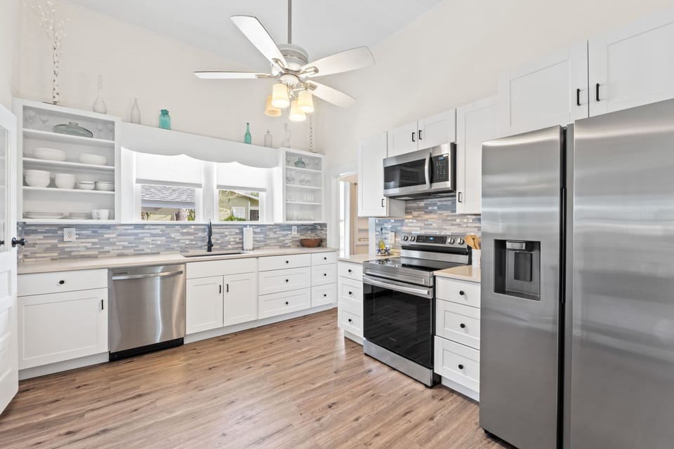 remolded kitchen with all the amenities