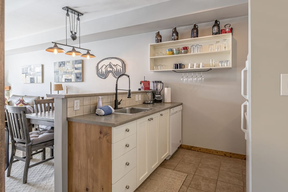 Kitchen Sink and Small Island for Easy Meal Prep 