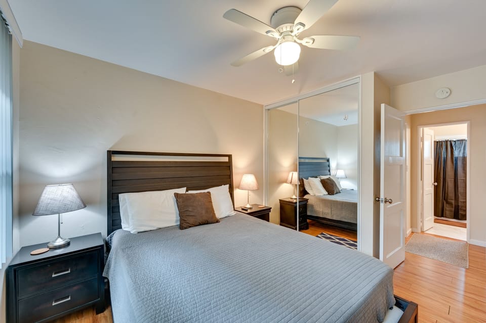 San Diego Gem: Walk to Bay, Beaches & Boardwalk Apartment in Mission Bay