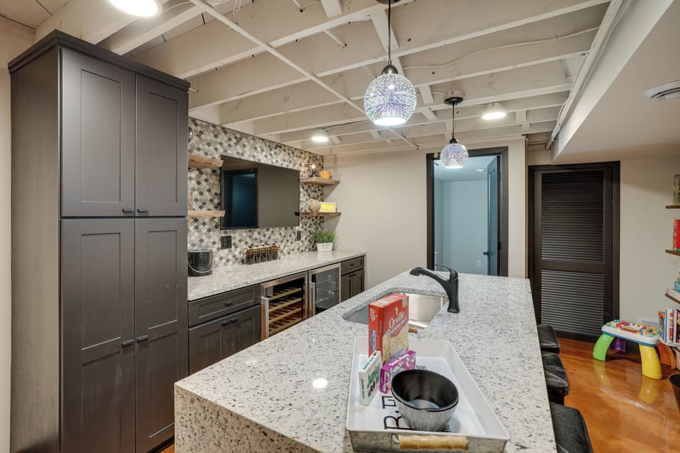 House (4 Bedrooms) | Interior
