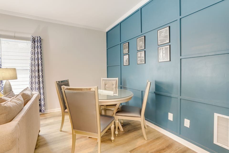 House (4 Bedrooms) | Interior