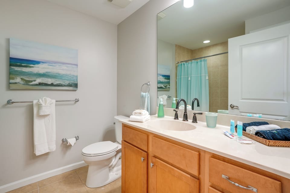 Condo w/ Views & Resort Amenities in Cape Harbour! Apartment in Cape Coral