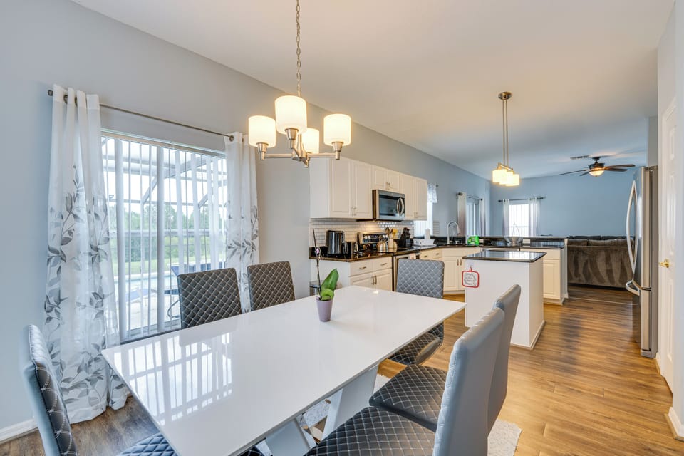House (4 Bedrooms) | Interior