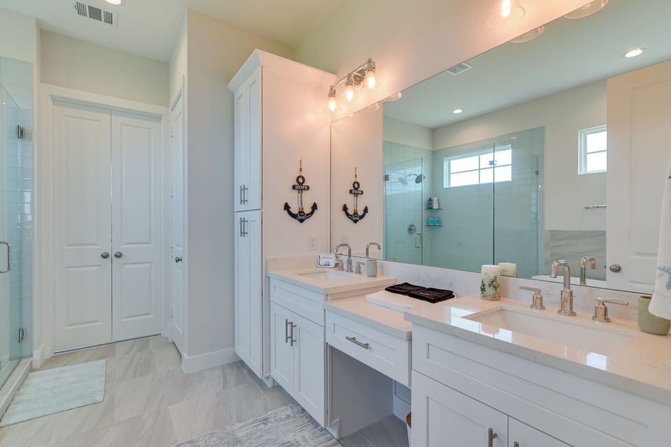 'seas The Day:' Home w/ Pool Access in Galveston Cottage in Galveston Island