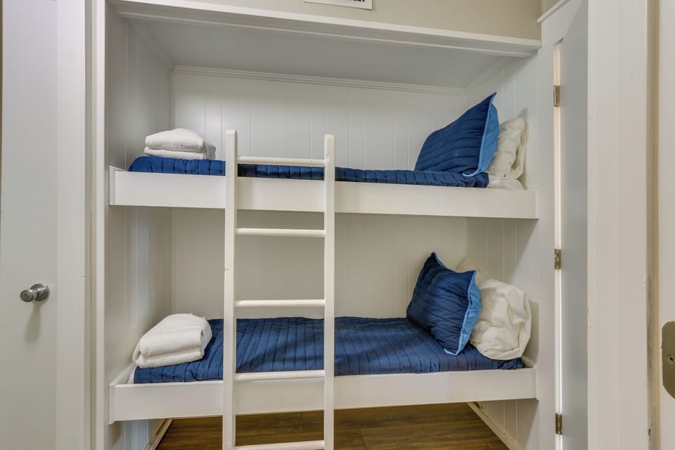 Apartment (1 Bedroom) | Interior