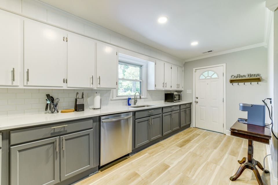 House (3 Bedrooms) | Interior