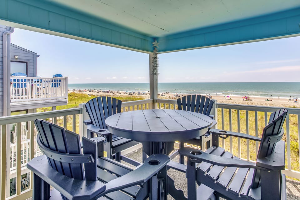 Apartment (3 Bedrooms) | Front of property