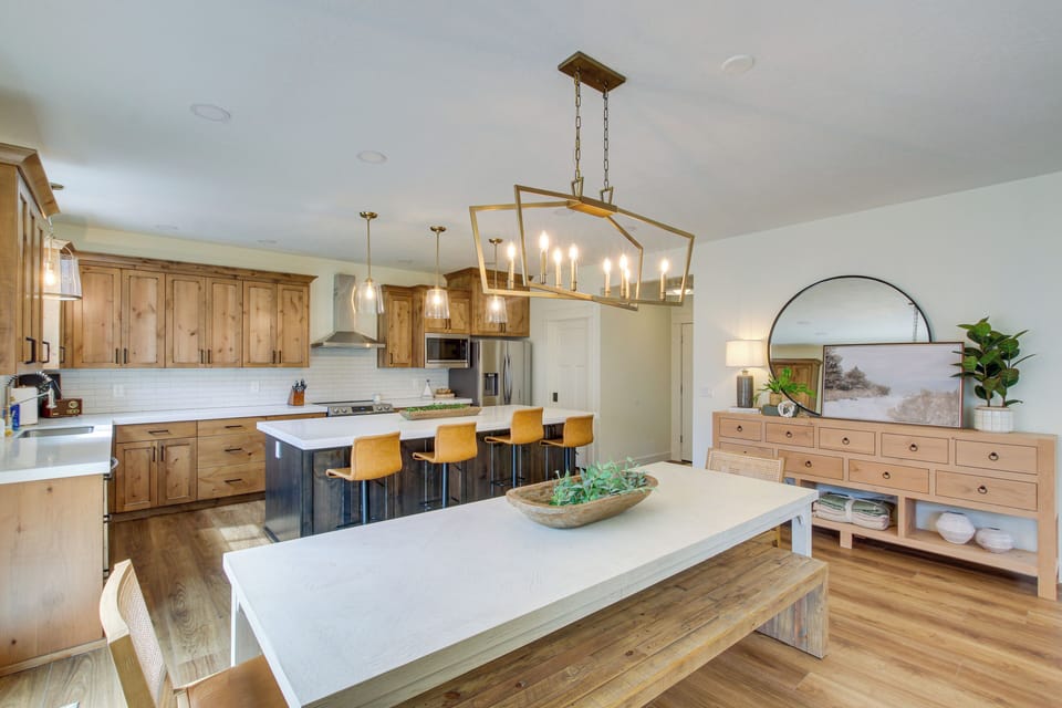 House (6 Bedrooms) | Interior
