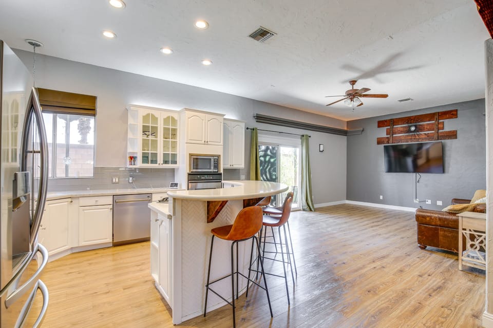 House (4 Bedrooms) | Interior