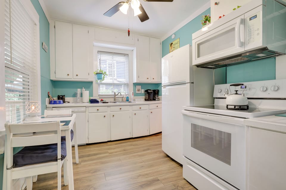 House (2 Bedrooms) | Interior