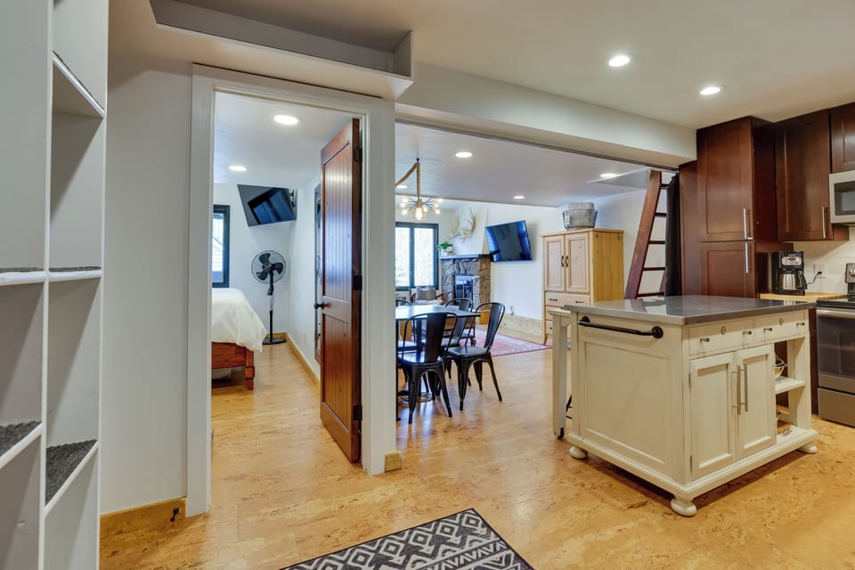 Apartment (1 Bedroom) | Interior