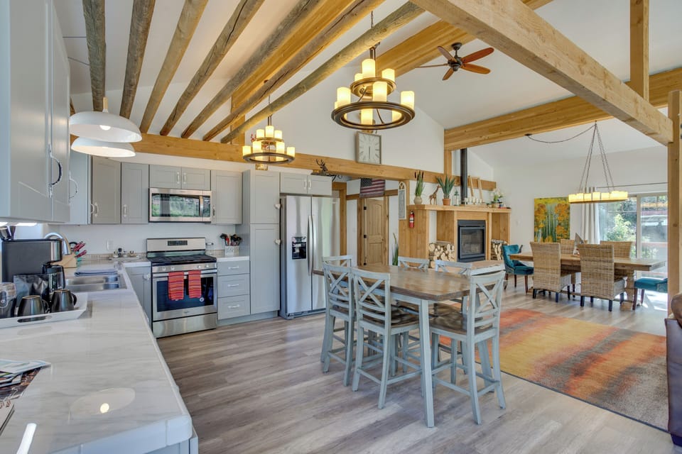 House (3 Bedrooms) | Interior
