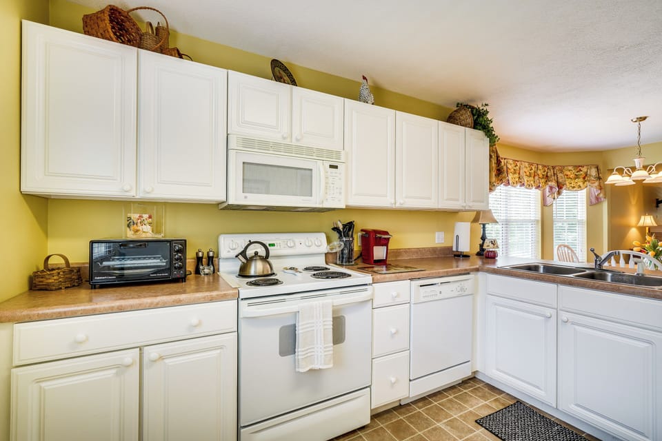 House (3 Bedrooms) | Interior