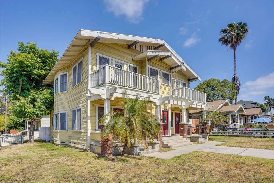 Apartment (2 Bedrooms) | Front of property
