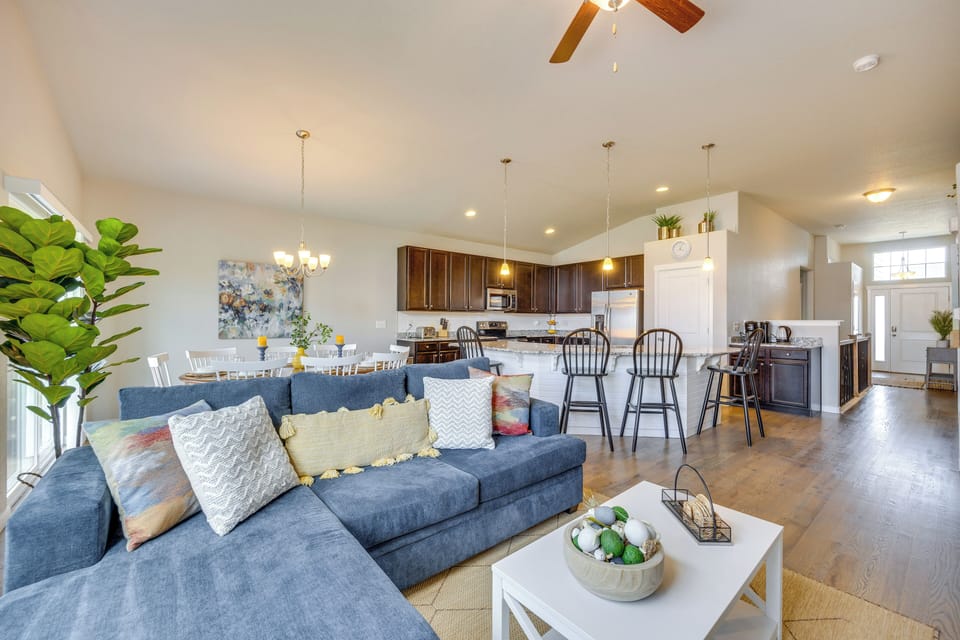 House (5 Bedrooms) | Interior