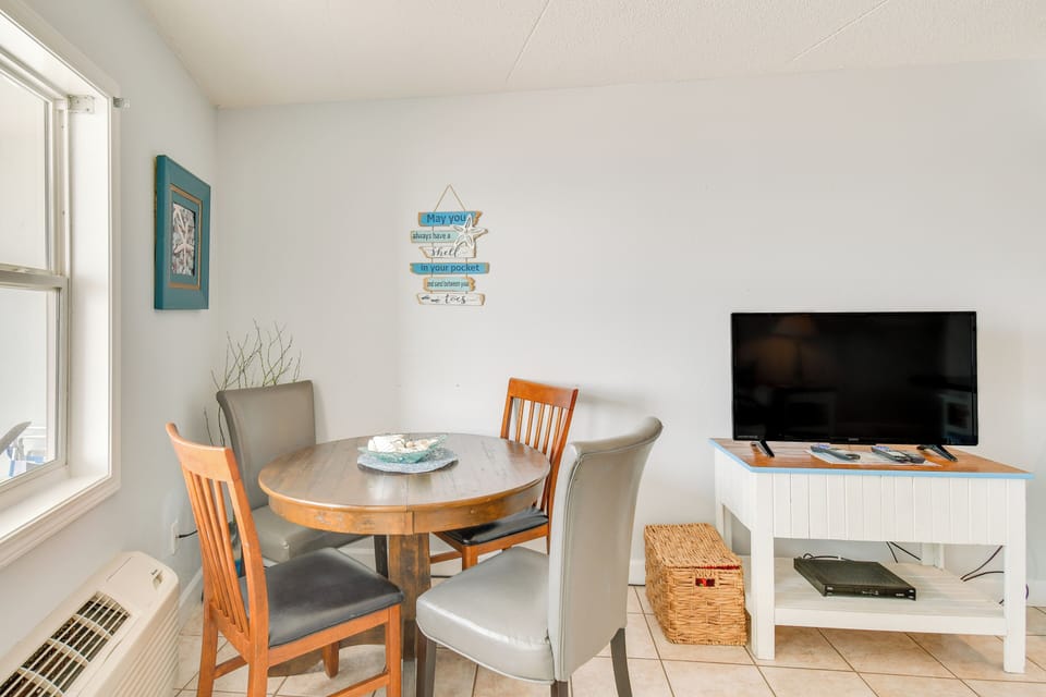 Apartment (1 Bedroom) | Interior