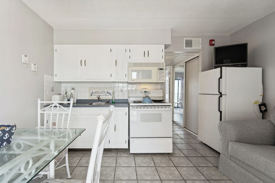 Apartment (1 Bedroom) | Interior