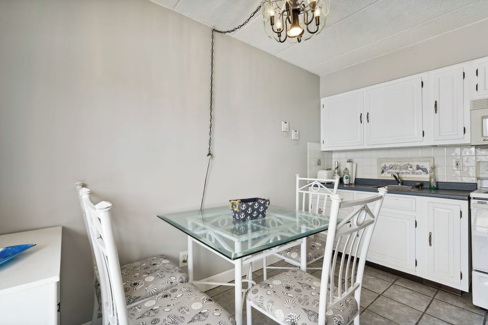 Apartment (1 Bedroom) | Interior