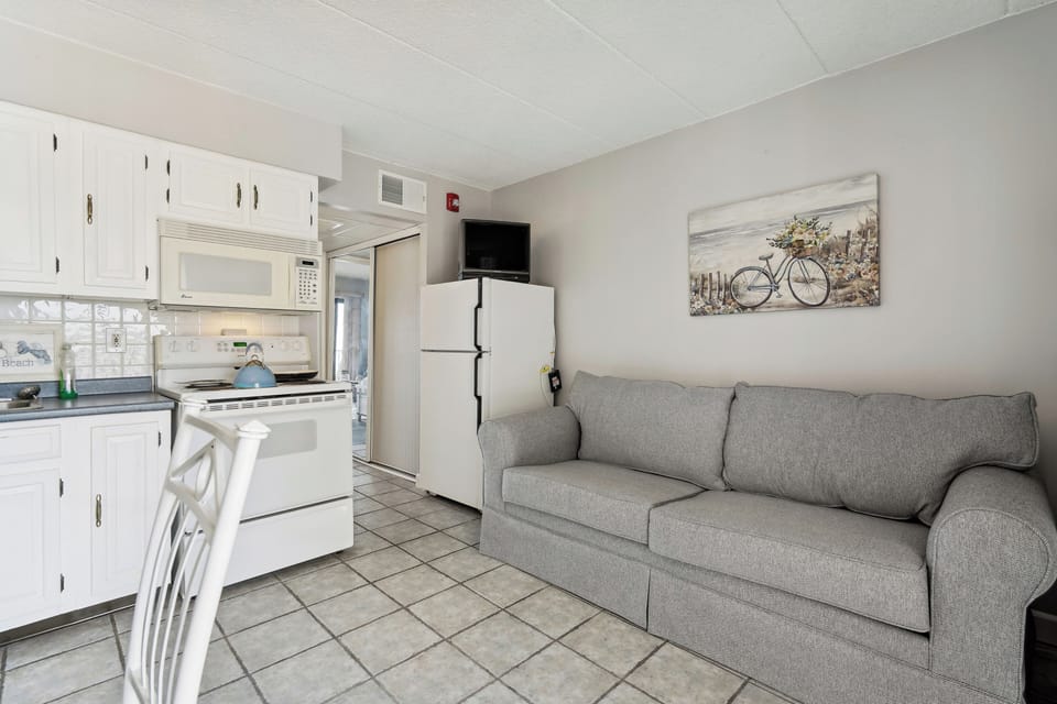 Apartment (1 Bedroom) | Interior