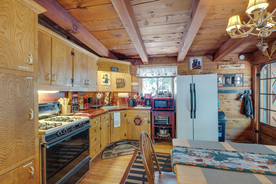 House (3 Bedrooms) | Interior