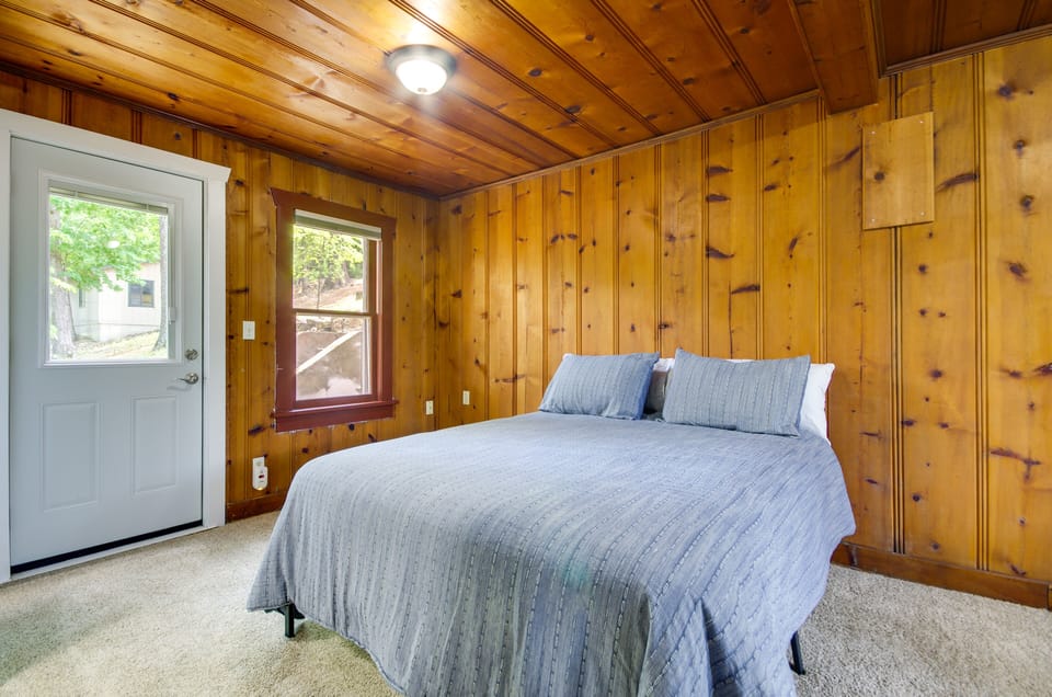 Dock & Boat Slip: Lakefront Osage Beach Home! Cottage in Osage Beach