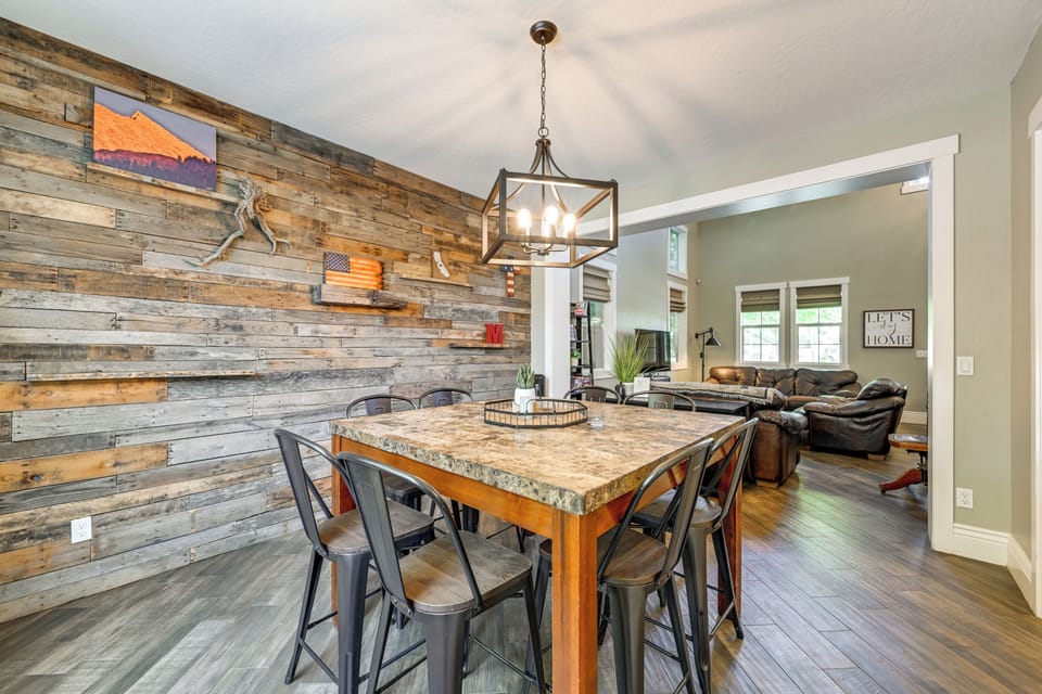 House (4 Bedrooms) | Interior