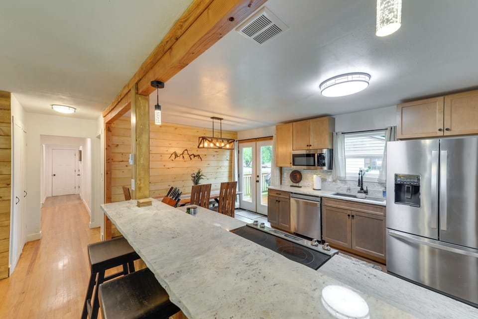 House (3 Bedrooms) | Interior