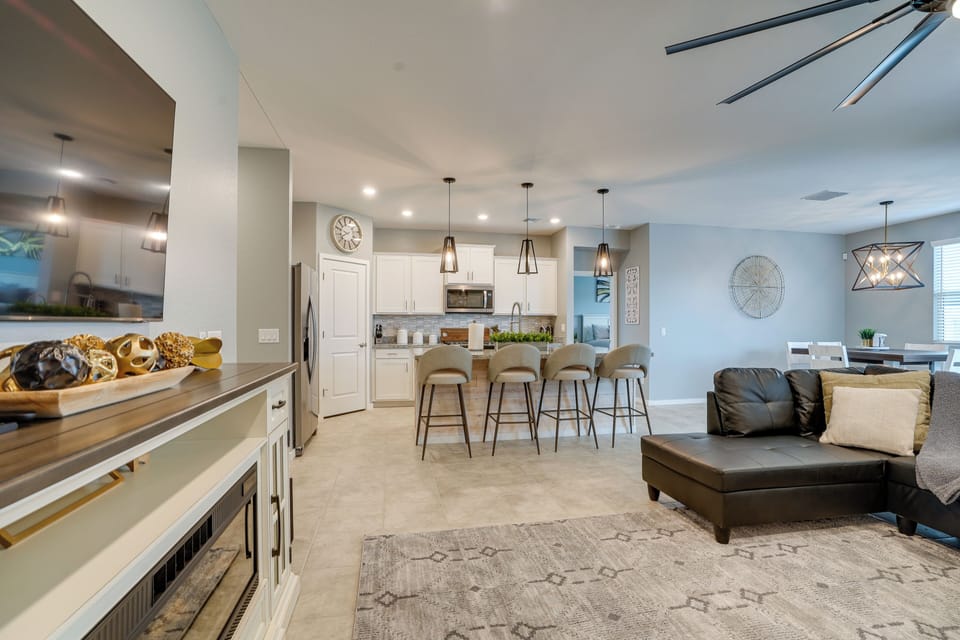 House (4 Bedrooms) | Interior