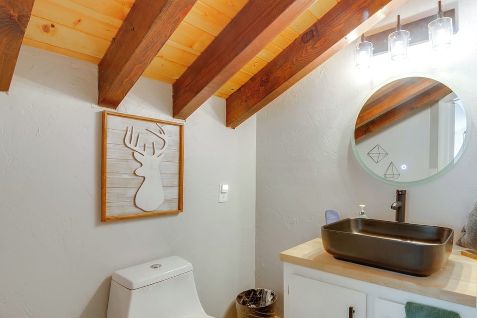 Brian Head Mountain Retreat < 1 Mi to Ski Resort! Apartment in Brian Head