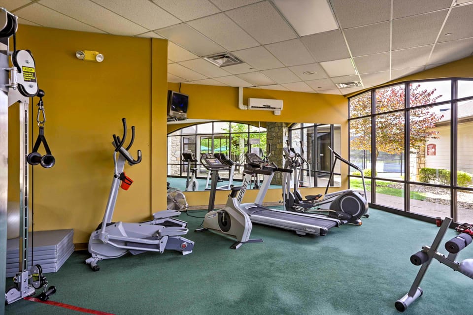 Branson West Vacation Rental w/ Resort Amenities! Apartment in Branson